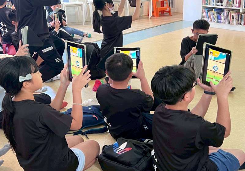 雲縣民生國小訪高市河堤國小 音樂交流遊戲體驗擴增實境教學