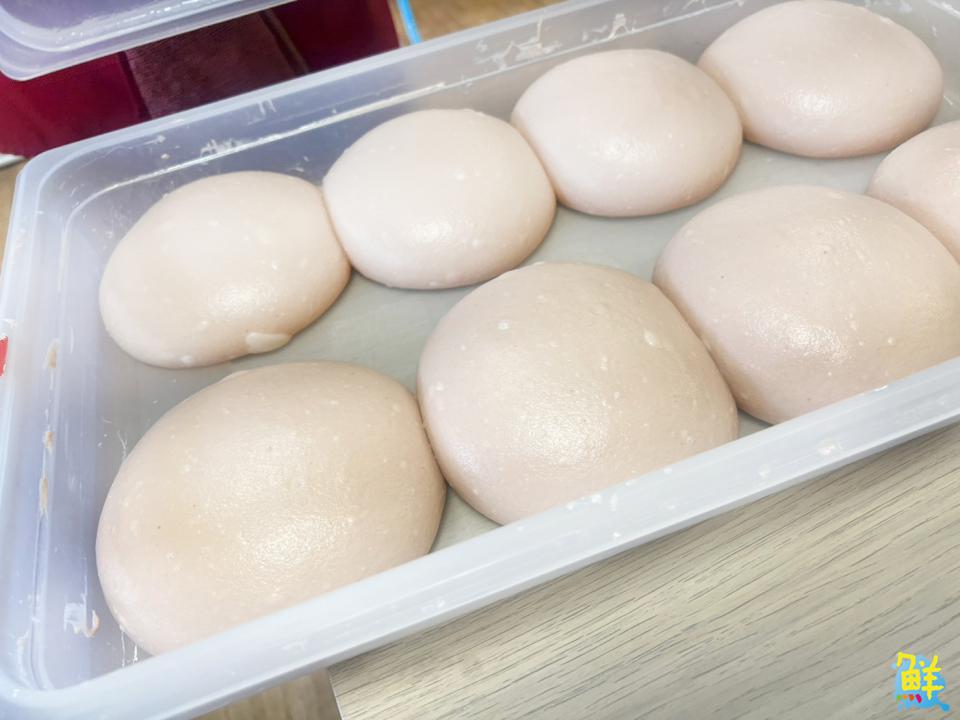 哥們～今天來片披薩吧！     Pizza Bros連義大利人都高呼È delizioso！的美味