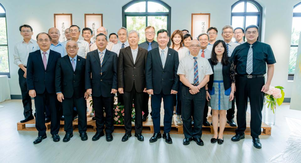 臺灣港務攜手交通部氣象署 深化氣象資訊港區微氣候觀測等合作