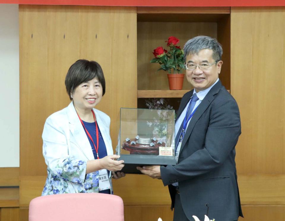 電腦硬體及元件製造商捐贈高科大光學成形分析系統 縮短設計開發時程加速驗證