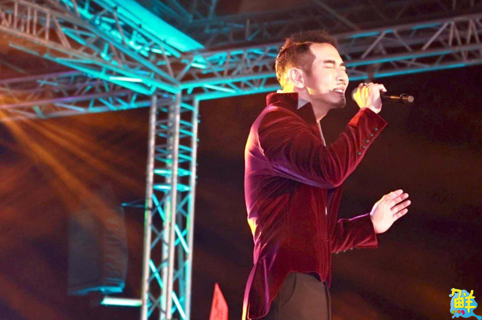 憑一己之力反轉人生 陳龍 博學多聞從不設限 心懷善念助人為本