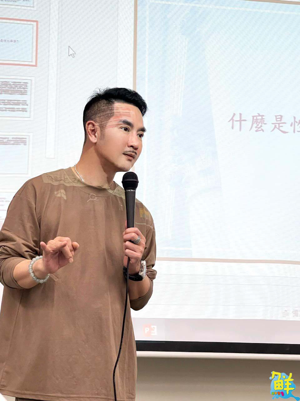 憑一己之力反轉人生 陳龍 博學多聞從不設限 心懷善念助人為本