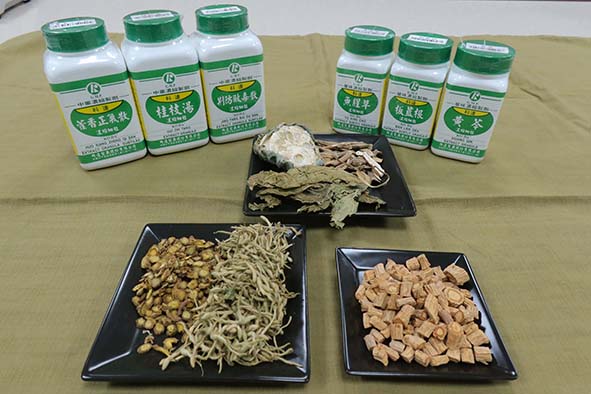 聯合醫院中醫科研發防疫茶飲強化免疫力 戶外門診收治上呼吸道症狀病友