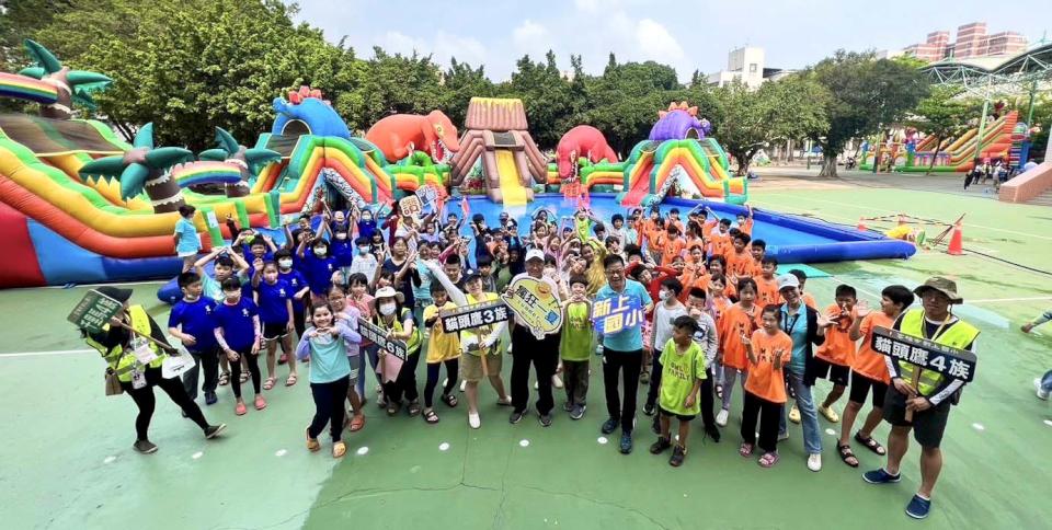 新上國小歡慶兒童月 商請何爺爺跳跳屋引進18座氣墊樂園