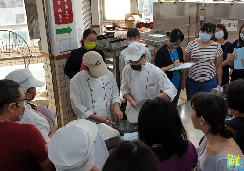 嘉藥餐管系聯合舉辦「2020年蔬果應用於發酵麵糰研討會」 帶動烹調革命