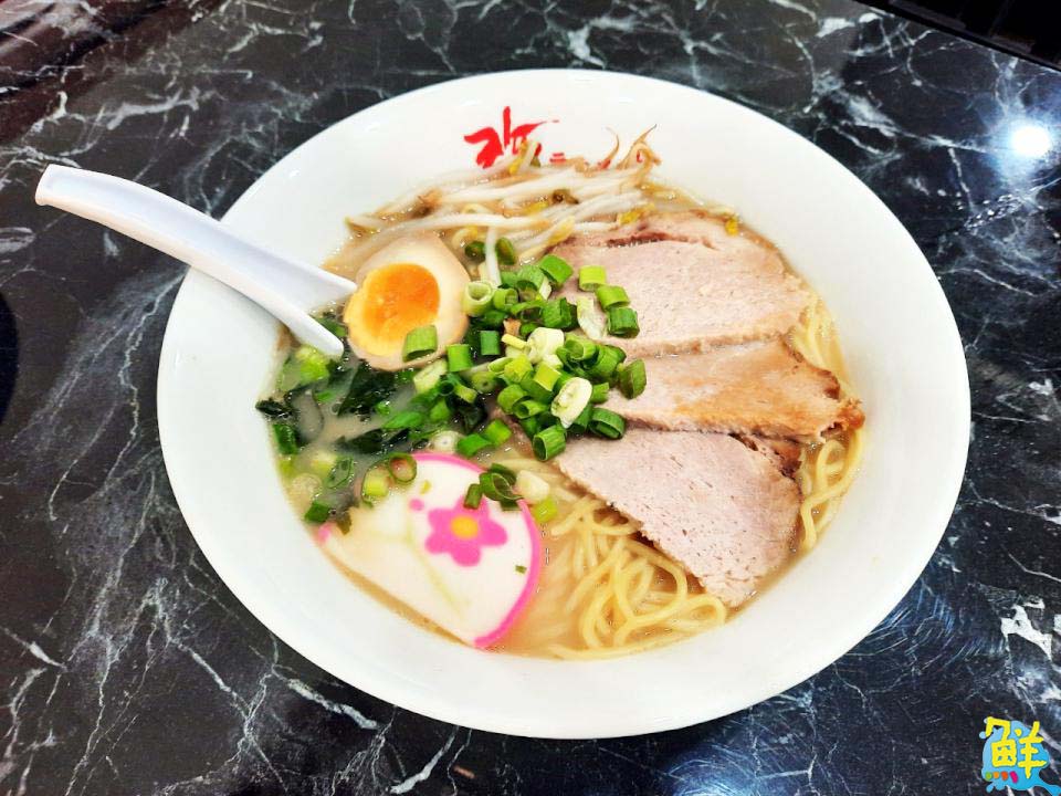 楠梓高CP首選 珍珍珍日本拉麵 湯好料多麵夠勁 一吃就上癮碗碗滿意