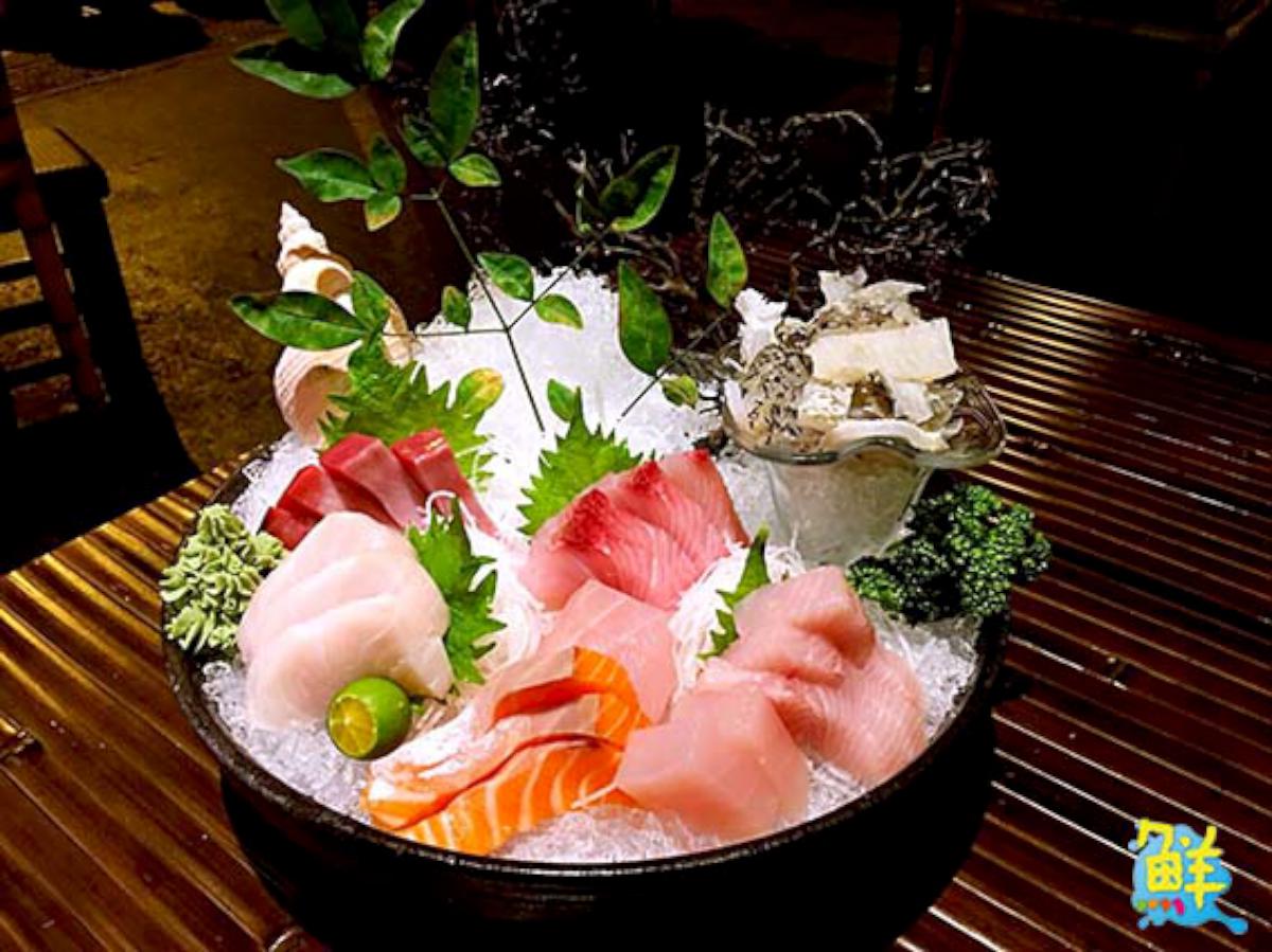 串門子海鮮串燒 年節澎湃豐海宴 圍爐嚐鮮擺滿櫃