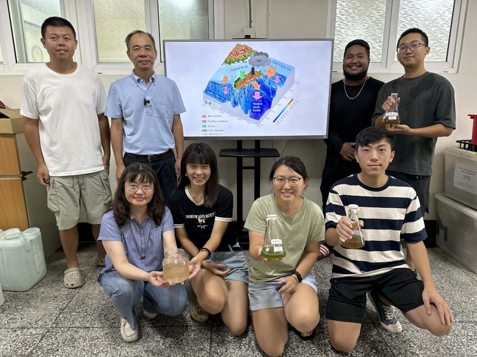 中山大學海科系師洪慶章跨國跨校團隊 證實海洋浮游動物糞粒排碳占全台逾3成