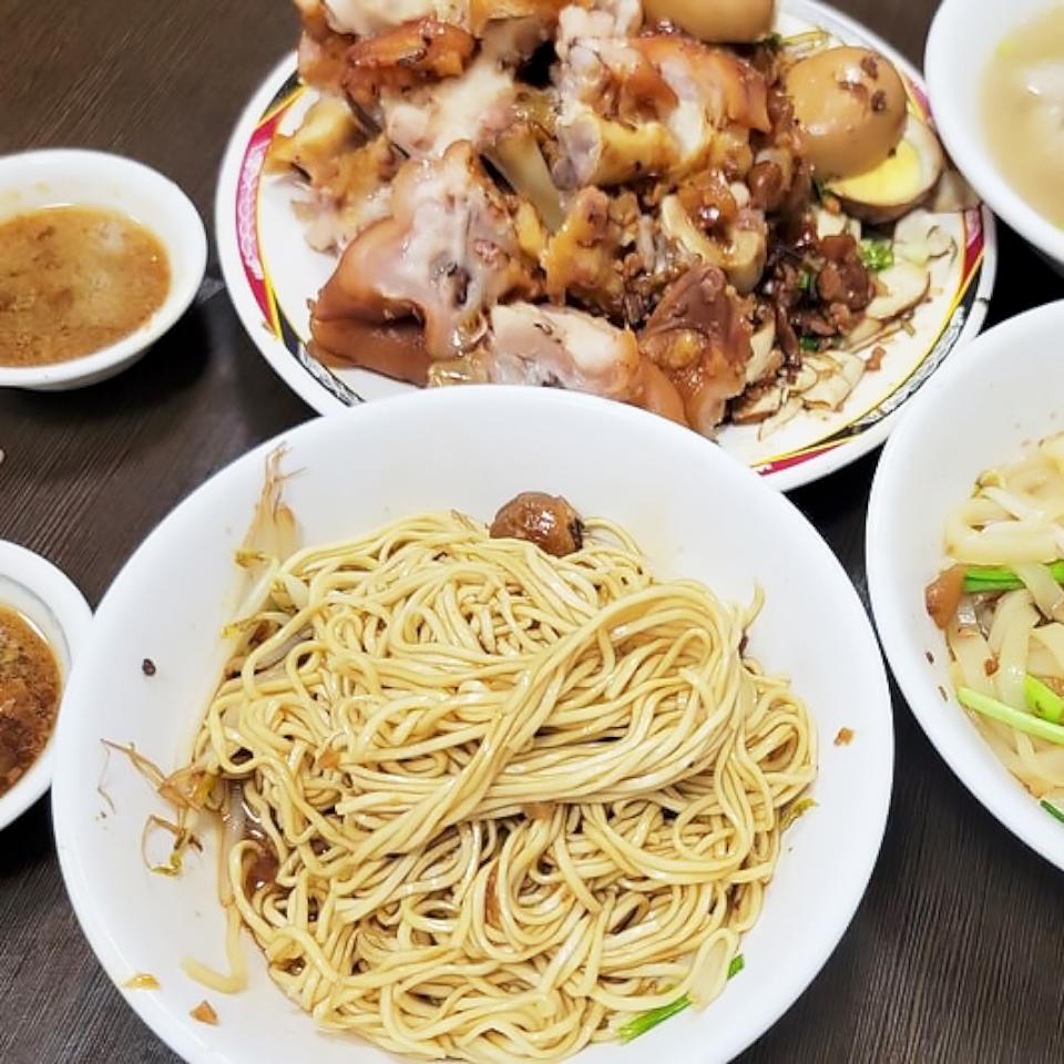 【第302期】228 連假遊高雄 廟宇文化巡禮 × 美食探訪 感受港都的歷史與人情味