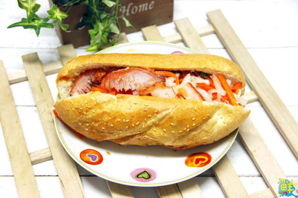 前鎮必吃異國美食! 娜娜越南法國麵包 超搶手賣完就打烊