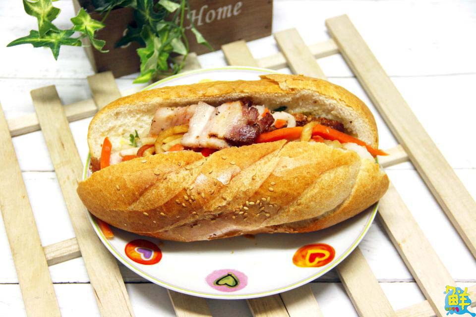 前鎮必吃異國美食! 娜娜越南法國麵包 超搶手賣完就打烊