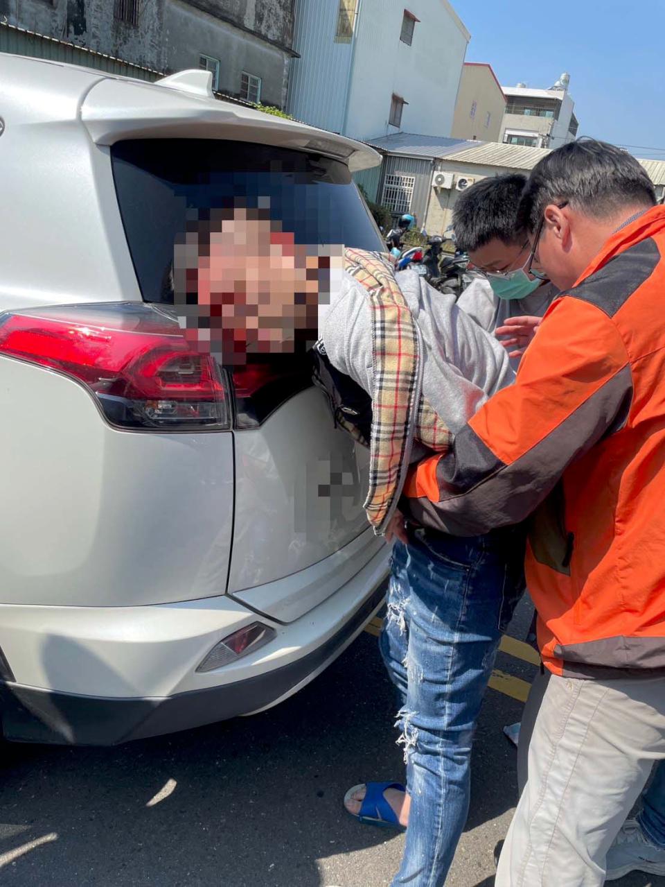 高市刑大偵八隊23分隊溯源販毒另涉恐嚇等通緝案 專案小組提報主嫌治平逮7人