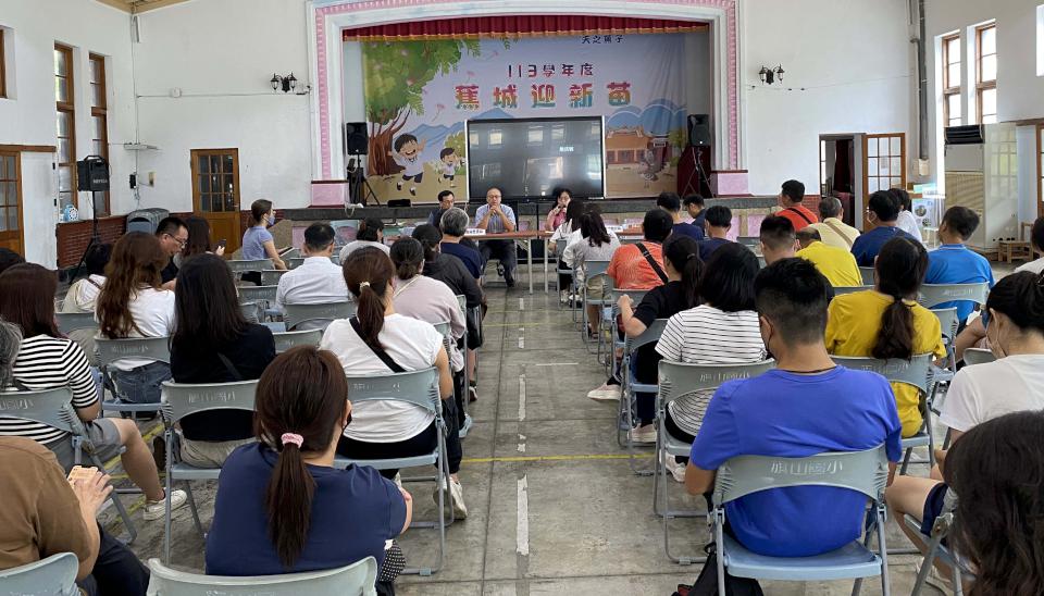 高市農業、教育局前進旗山、楠梓2國小 說明學校採用國產可溯源乳品實施計畫