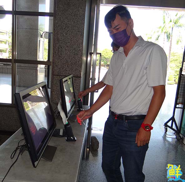 正修科大圖資處新推實聯制二維條碼 兩道識別驗證程序強化防疫