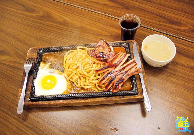 牛排控的最愛! 楠梓火紅新寵兒 青春部牛排 物超所值無可挑剔