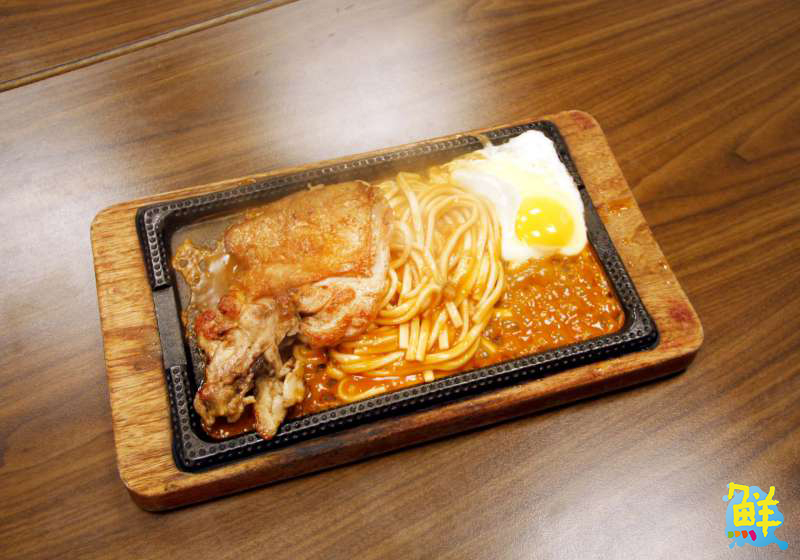 牛排控的最愛! 楠梓火紅新寵兒 青春部牛排 物超所值無可挑剔