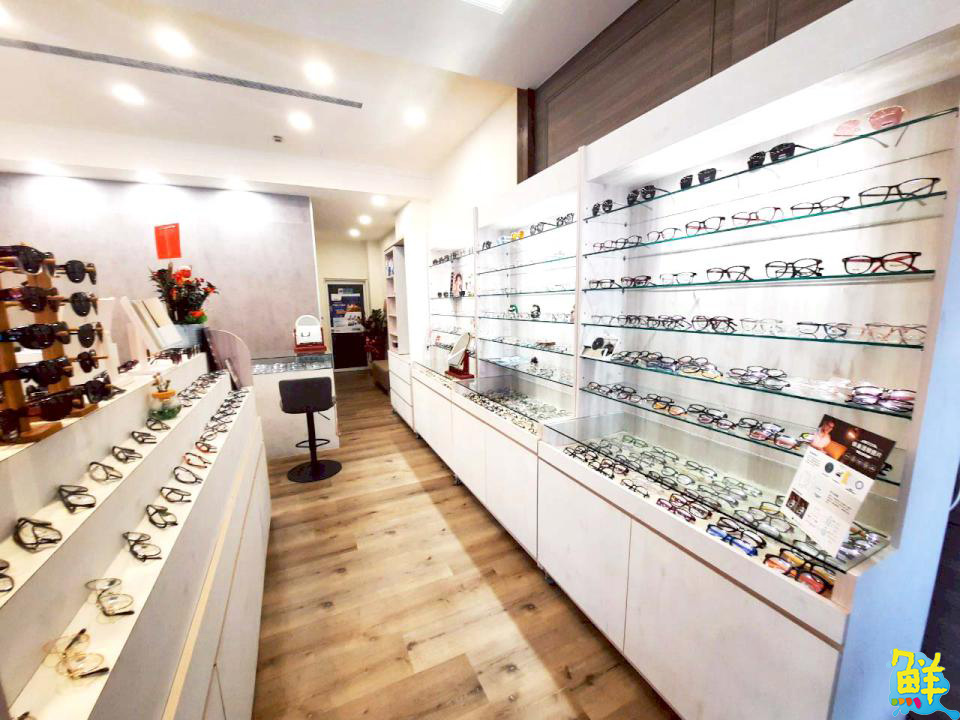 眼鏡達人親自為您服務! 晨昕眼鏡河堤社區配鏡新焦點