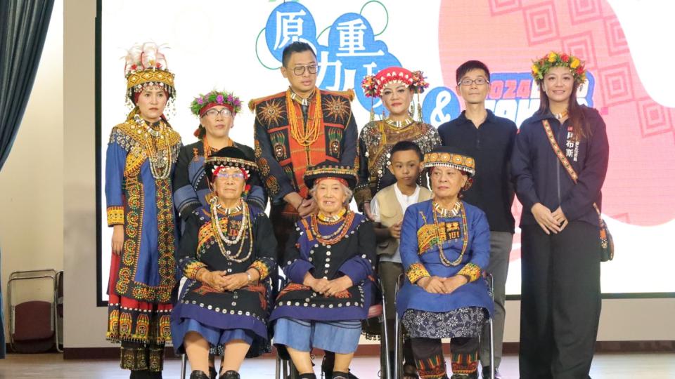 燃燒生命灼亮藝術 查馬克高富村木雕藝術展溫馨開展