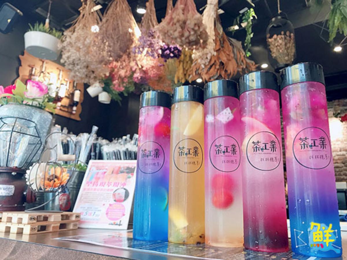 【茶工業-瑞隆店】跟著少女喝飲料~ 超療癒氣泡飲好夢幻 跟風黑糖鮮奶熱潮!QQ黑糖波霸鮮奶發燒中