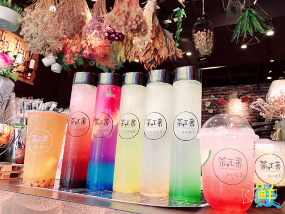【茶工業-瑞隆店】跟著少女喝飲料~ 超療癒氣泡飲好夢幻 跟風黑糖鮮奶熱潮!QQ黑糖波霸鮮奶發燒中
