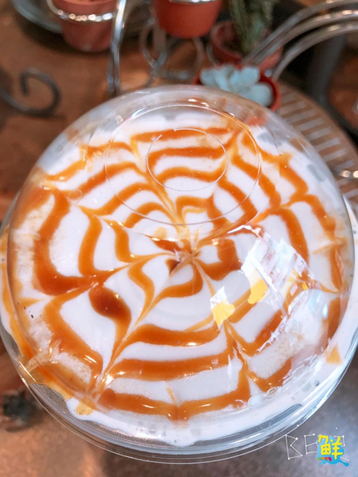 【茶工業-瑞隆店】跟著少女喝飲料~ 超療癒氣泡飲好夢幻 跟風黑糖鮮奶熱潮!QQ黑糖波霸鮮奶發燒中