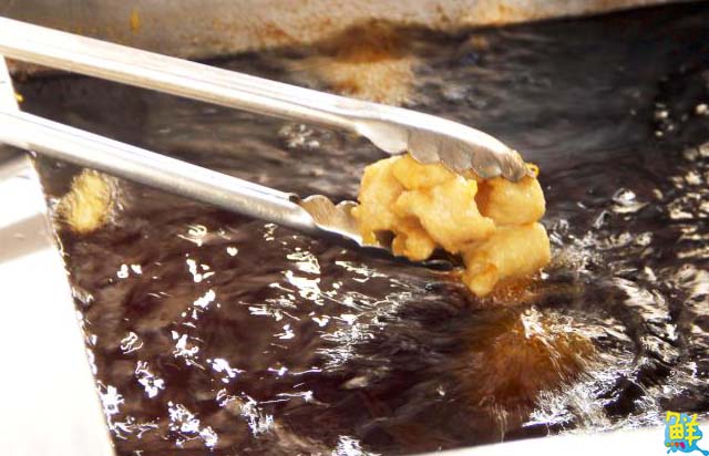 鄉親掛保證搶手NO.1 紅蕃薯炸雞 新鮮現炸 鮮嫩多汁一吃就上癮