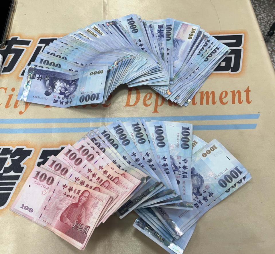 高市刑大會同左營警突擊鼓山、仁武區 破租屋藏毒機動販賣集團逮6人送辦