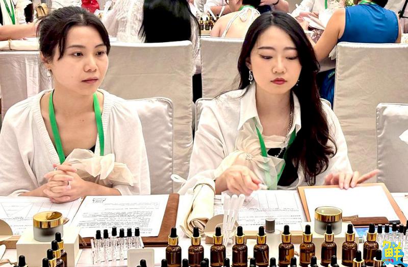 為國爭光!嘉藥粧品雙星奪2025 AIFA國際調香大賽冠季軍