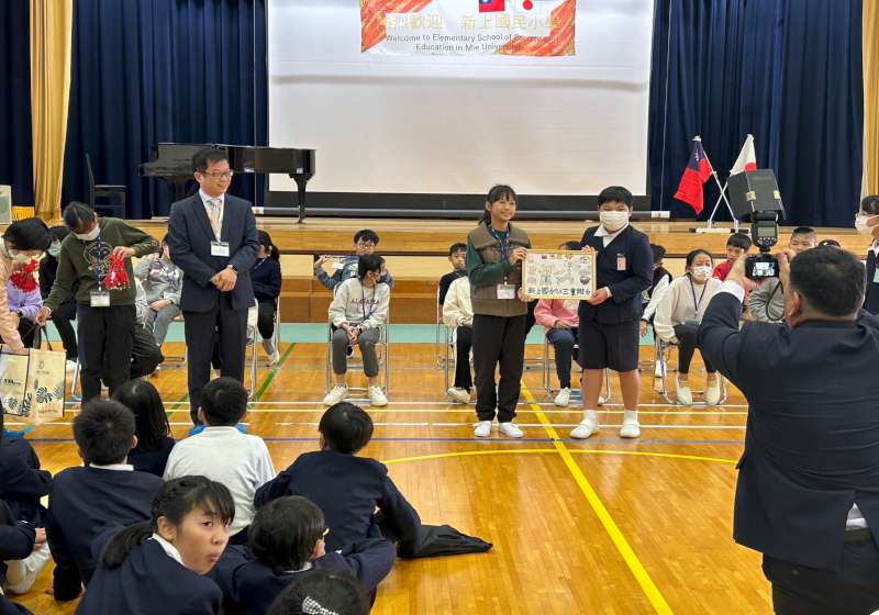 新上國小教育交流團訪日本三重縣三重大學附小見學交流 順遊知名景點