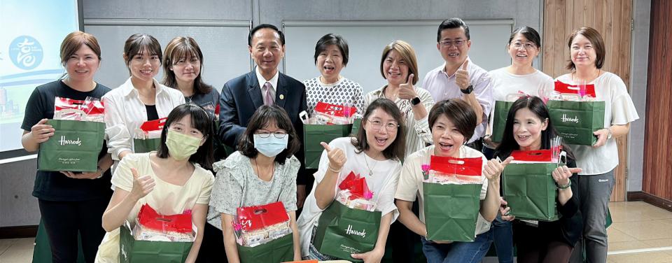 高市港都警友會、蓮潭清水宮樂團慰訪高市警局少年隊 贈午餐水果提前賀母親節