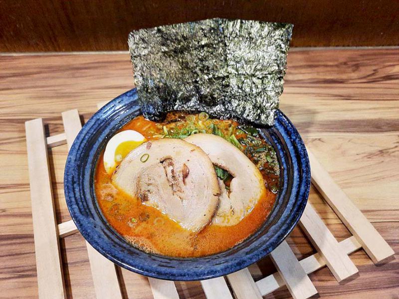 圈粉無數的好滋味 『麵處小林』 師承橫濱家系的正宗日本拉麵就在高雄