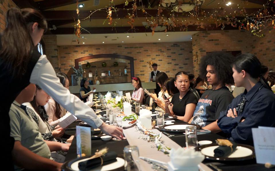 高餐大西廚系114 年畢展聚焦成長綻放 2團隊獨到料理秀學習及產學合作成果