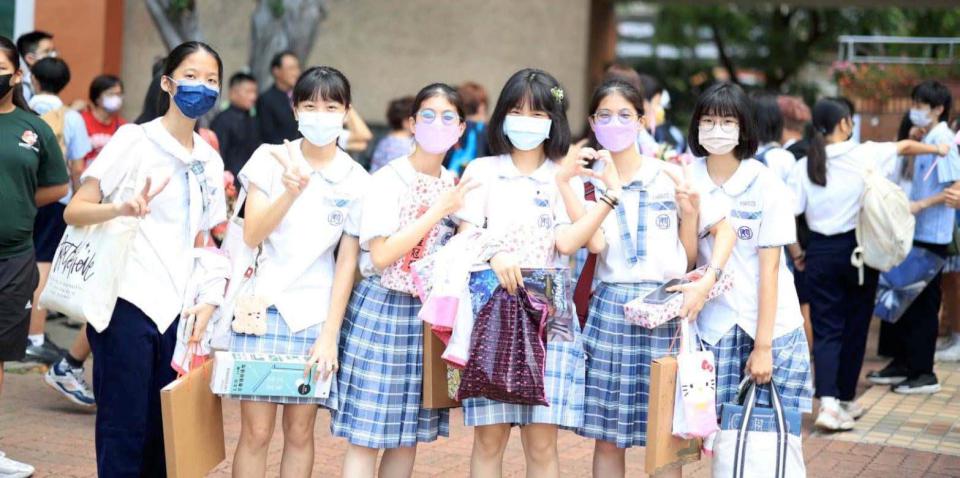 三民國中112年國中會考5生5A++創新紀錄 郭欣儀、郭欣婷雙胞胎拚出好成績