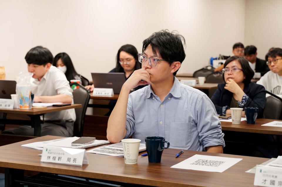 高市青年局攜手4單位推創業陪跑資金媒合會 簡報個別商談助攻青創團隊對接投資