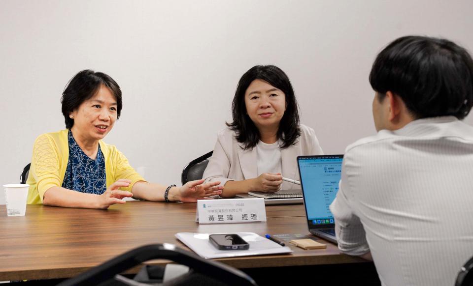 高市青年局攜手4單位推創業陪跑資金媒合會 簡報個別商談助攻青創團隊對接投資