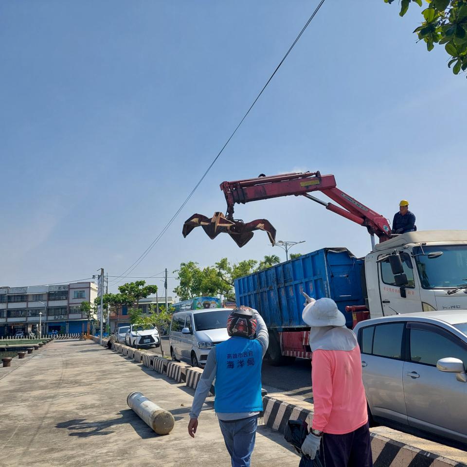 025高雄端午龍舟嘉年華林園傳統龍舟賽 海洋局整頓中芸漁港碼頭環境