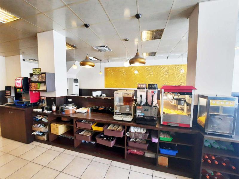 小港湯師父百元平價美味鍋 高cp值的美味湯頭全天候24小時滿足妳