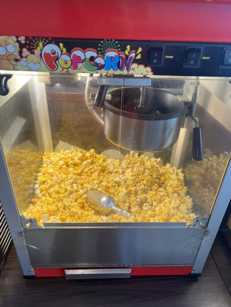 小港湯師父百元平價美味鍋 高cp值的美味湯頭全天候24小時滿足妳