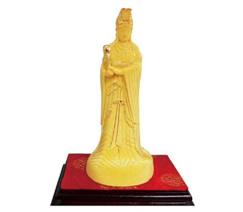 家樂福攜手北港朝天宮推聯名版媽祖慈悲普渡箱 代客服務轉贈弱勢抽純金媽祖