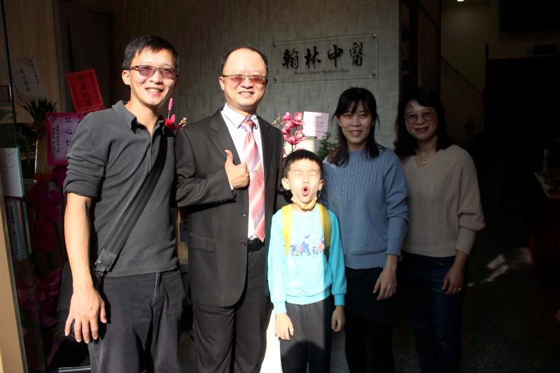 翰林中醫診所喬遷六合二路開幕 空間擴充質感升級盼嘉惠更多病友