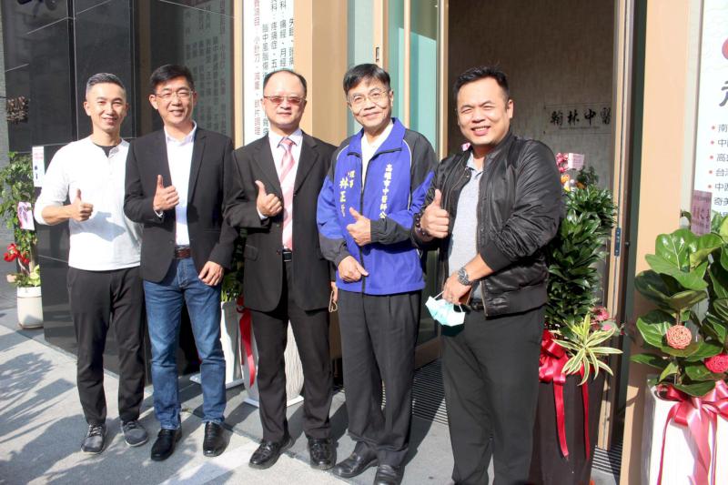翰林中醫診所喬遷六合二路開幕 空間擴充質感升級盼嘉惠更多病友