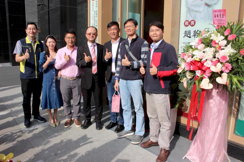 翰林中醫診所喬遷六合二路開幕 空間擴充質感升級盼嘉惠更多病友