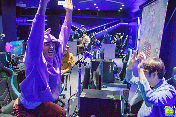 「U Cant Stop Me」VS.「嘉藥渣男」 嘉藥燃燒校園選手無限熱情