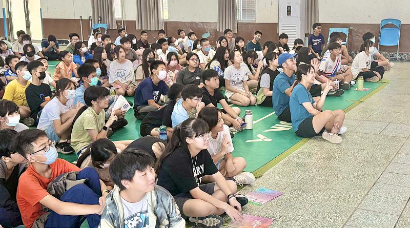 油廠國小邀自行車品牌宣導交安 互動體驗有獎徵答盼降低事故風險