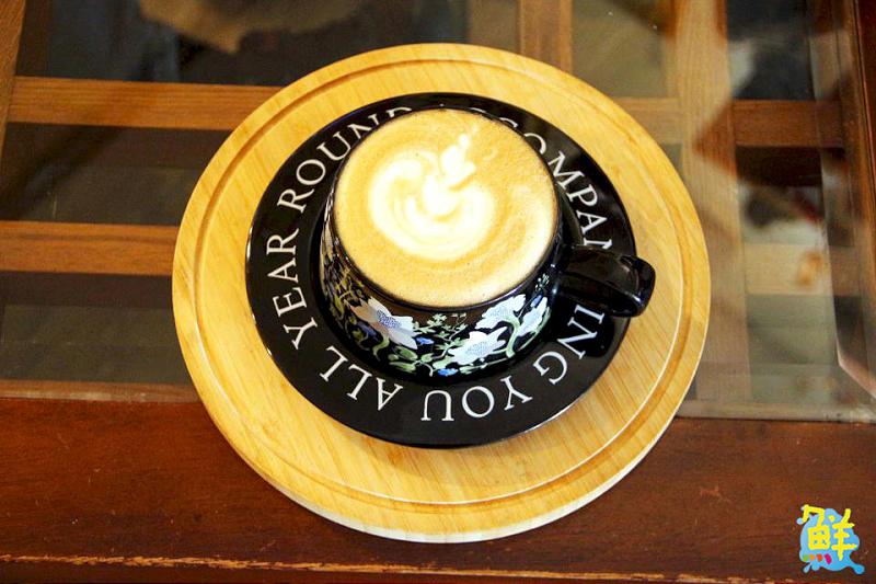 高雄85大樓隱藏景點 百萬港景咖啡廳 引爆打卡熱潮