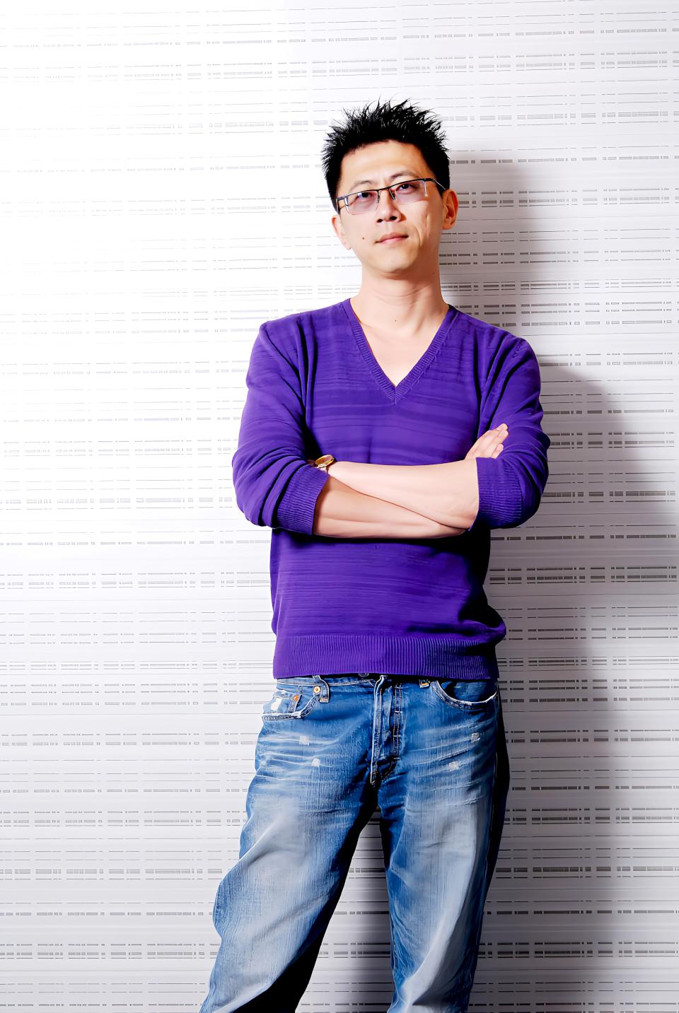 【第311期】前重唱組合成員李驥現身高雄PUB音樂餐廳 登台獻唱經典代表作饗樂樂迷