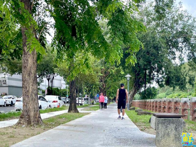 社區休憩好去處 鳳山中崙社區河岸步道完工啟用