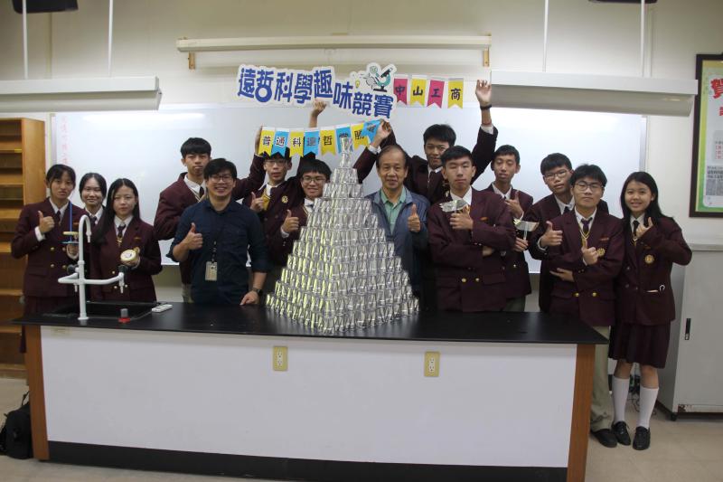 2021第27屆遠哲科學趣味競賽 中山工商普通科師生勇奪1金2銀1銅