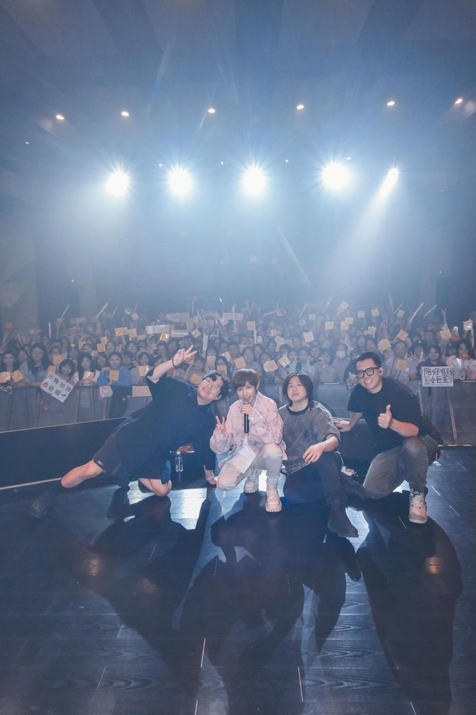 小魏魏嘉瑩「緩緩，時光從不溫柔」演唱會巡迴 11/15 將唱回台北 Zepp New Taipei