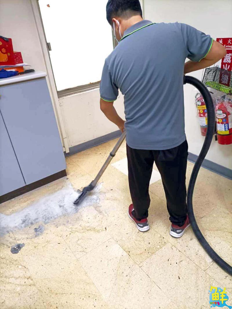 口碑真誠品牌 澄明環境清潔 貼近人心的專業服務 共創澄淨明亮未來